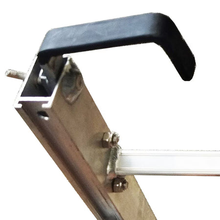 トラック昇降設備　伸縮ラダーの取り付けフックを示した拡大図